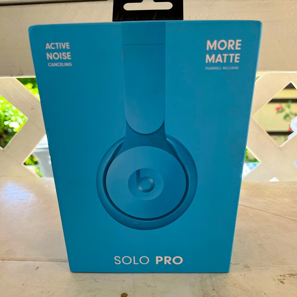 Pharrell Williams beats solo pro
